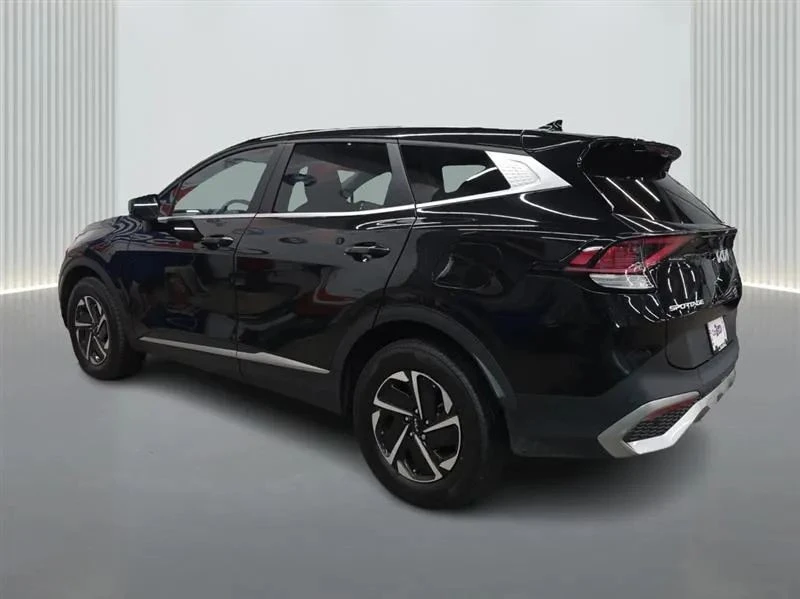 2023 Kia Sportage - Image 3 of 12