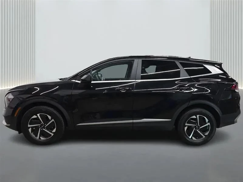 2023 Kia Sportage - Image 2 of 12