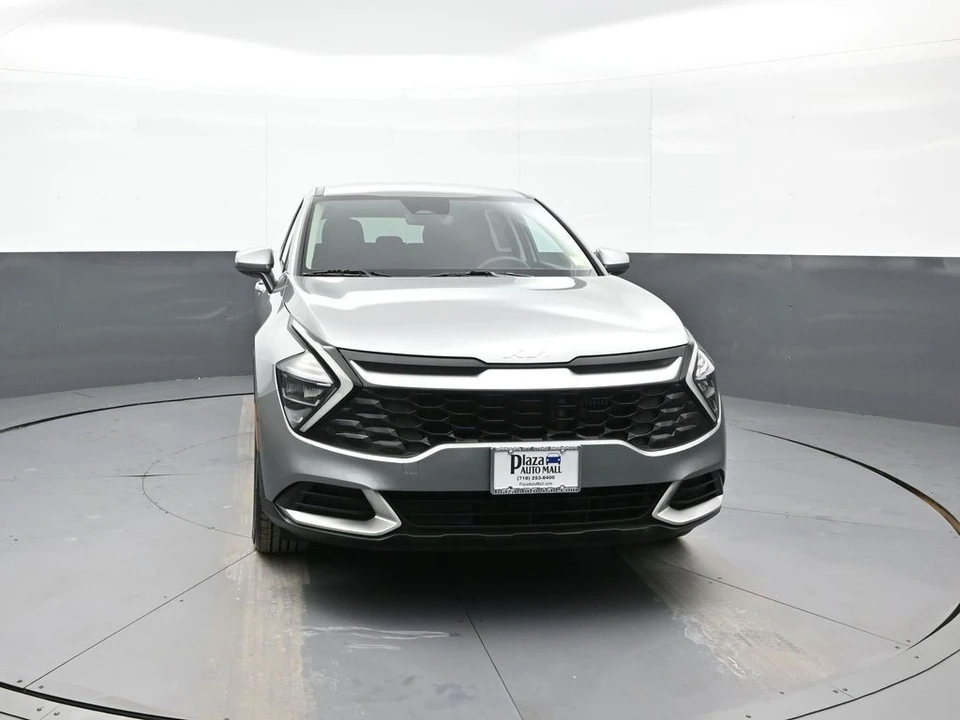 2023 Kia Sportage - Image 6 of 12