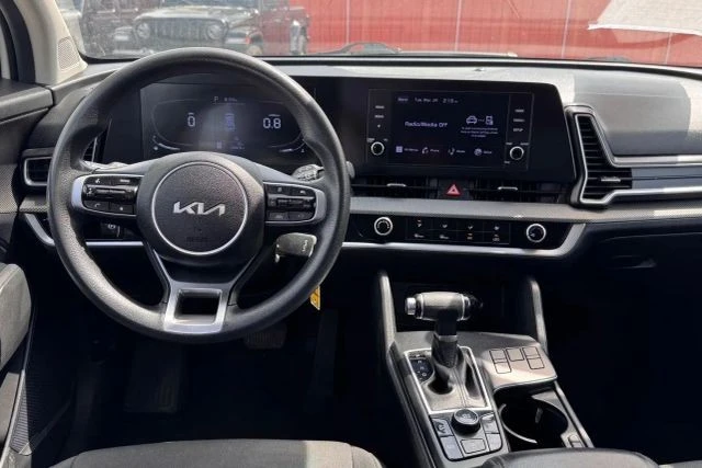 2023 Kia Sportage - Image 9 of 15