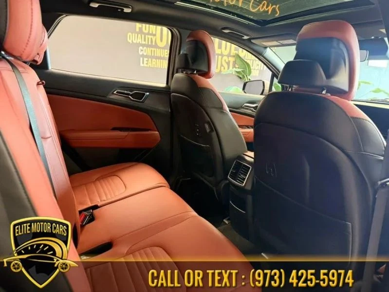 2023 Kia Sportage - Image 10 of 12