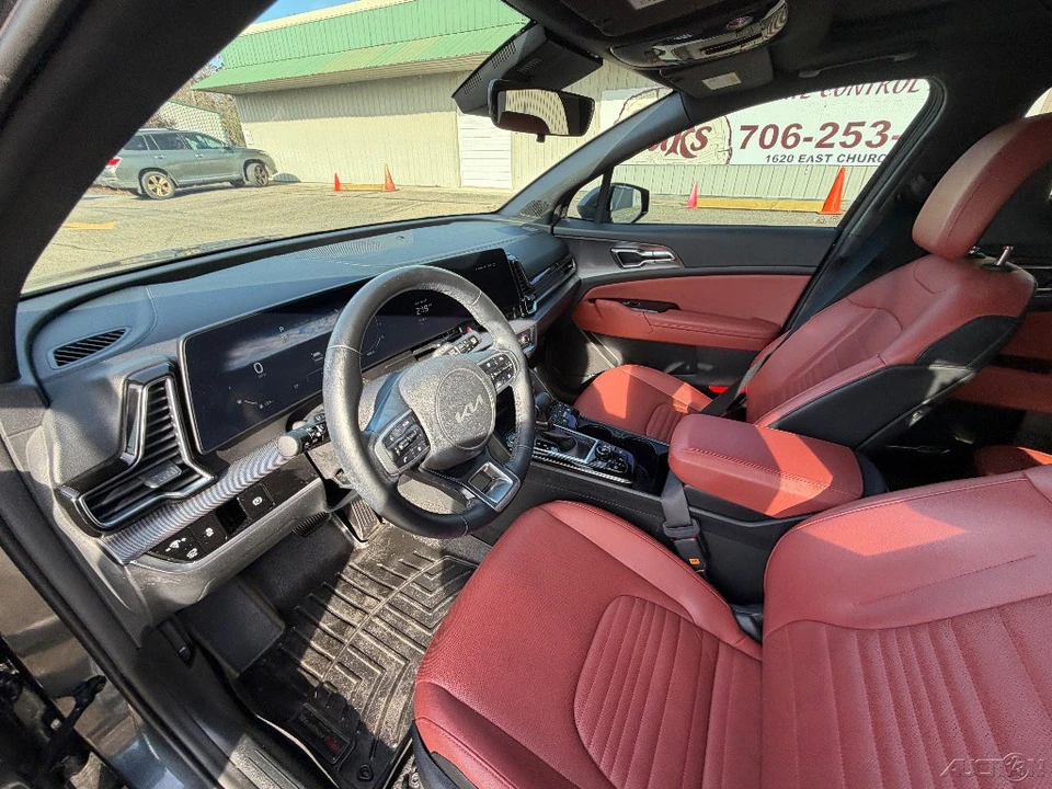 2023 Kia Sportage - Image 10 of 12