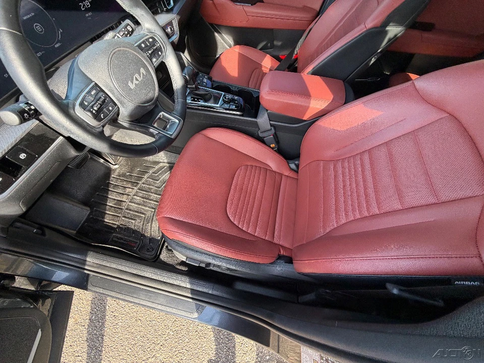 2023 Kia Sportage - Image 11 of 12