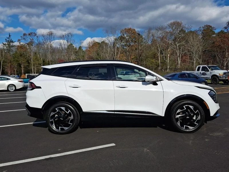2023 Kia Sportage - Image 7 of 12