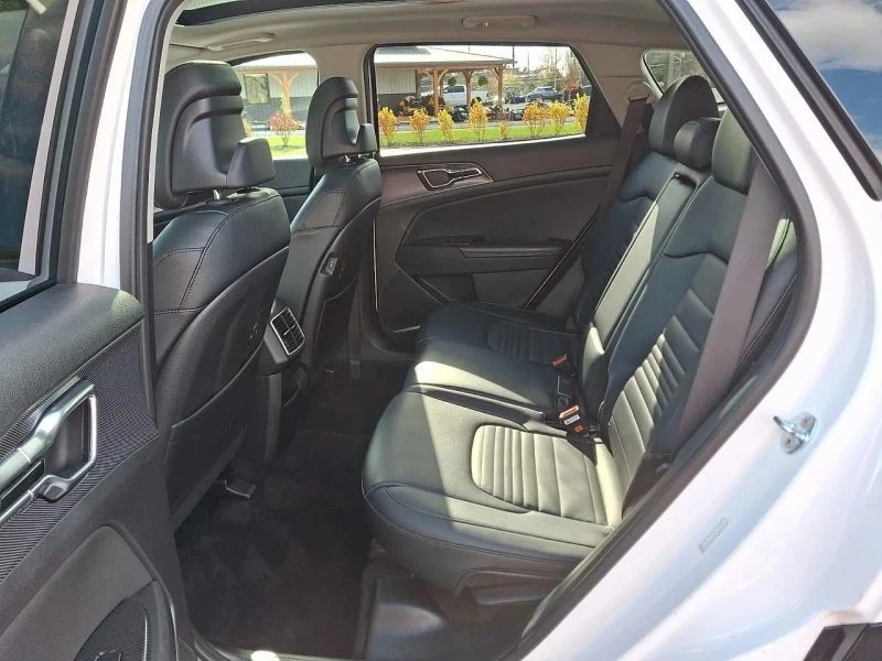 2023 Kia Sportage - Image 10 of 12