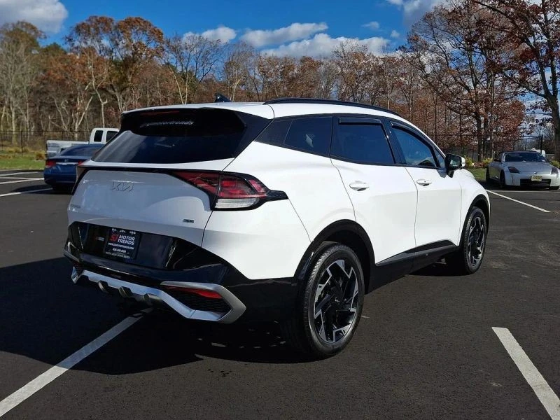 2023 Kia Sportage - Image 6 of 12