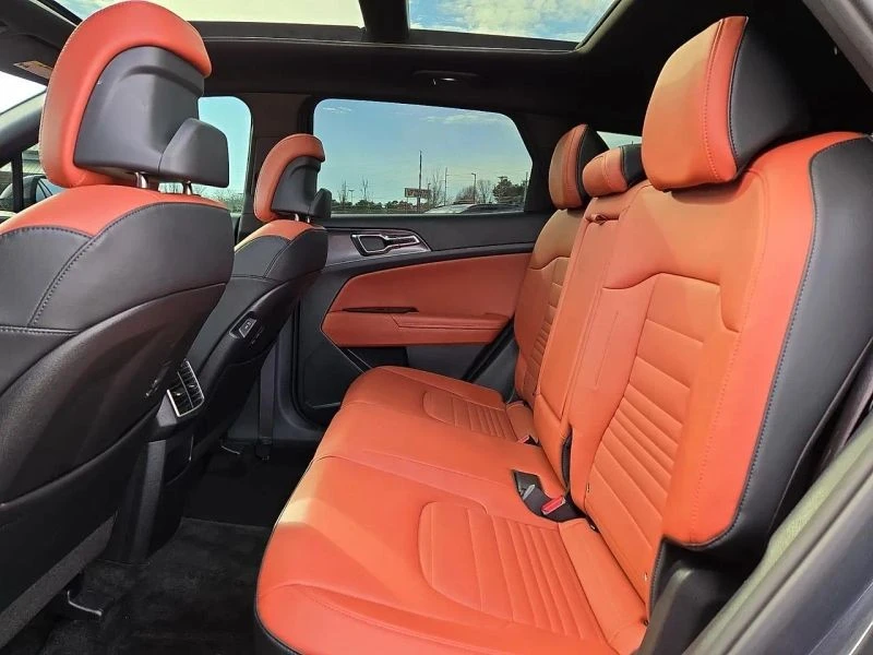 2023 Kia Sportage - Image 10 of 12