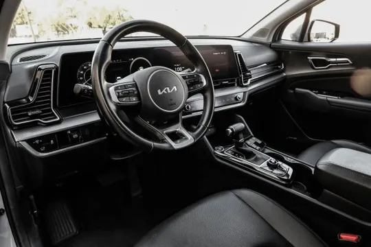 2023 Kia Sportage - Image 4 of 21