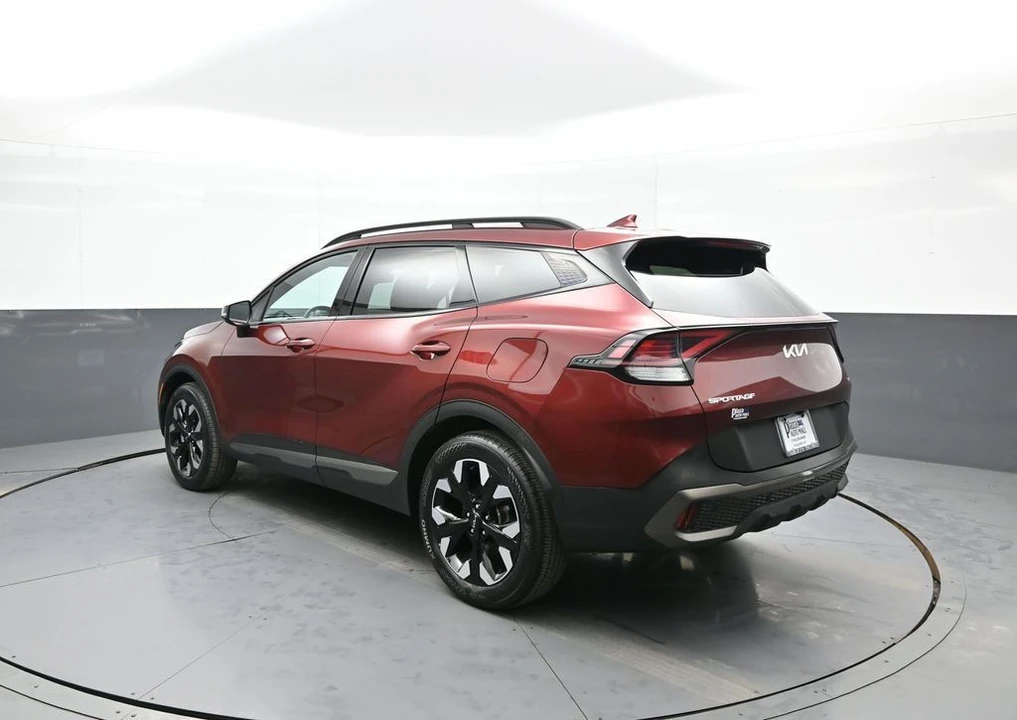 2023 Kia Sportage - Image 8 of 21