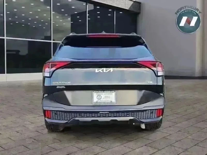 2023 Kia Sportage - Image 4 of 12