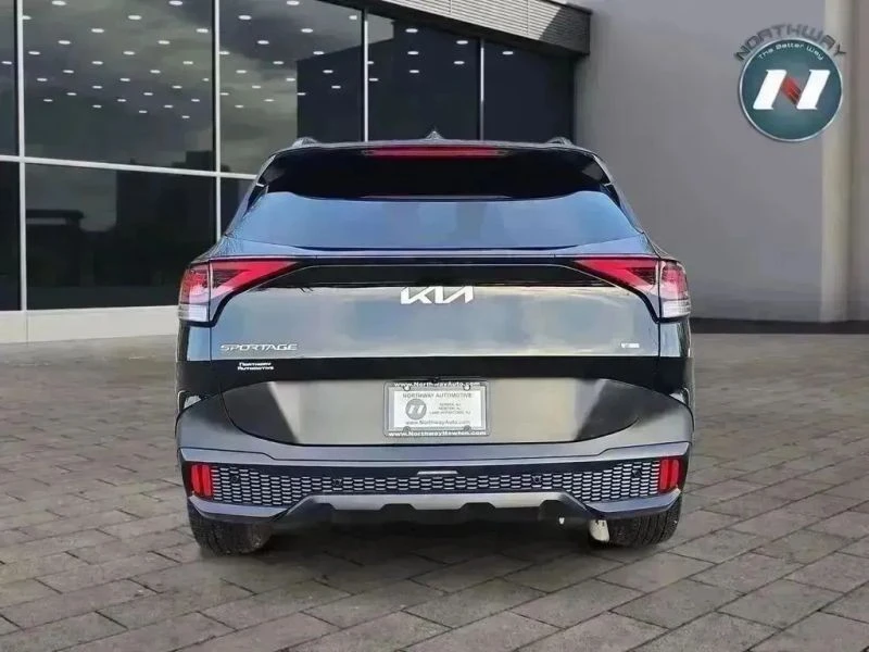 2023 Kia Sportage - Image 4 of 12