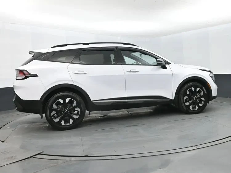 2023 Kia Sportage - Image 4 of 12