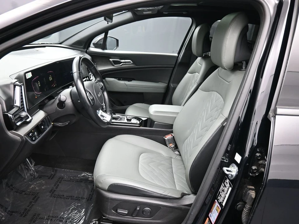 2023 Kia Sportage - Image 18 of 21