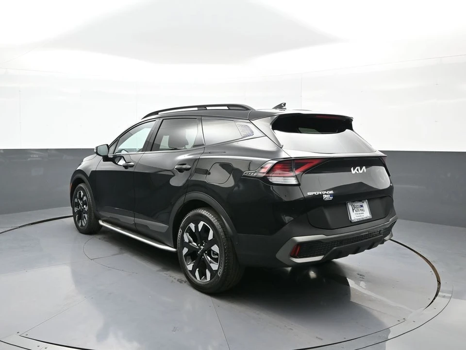2023 Kia Sportage - Image 8 of 21