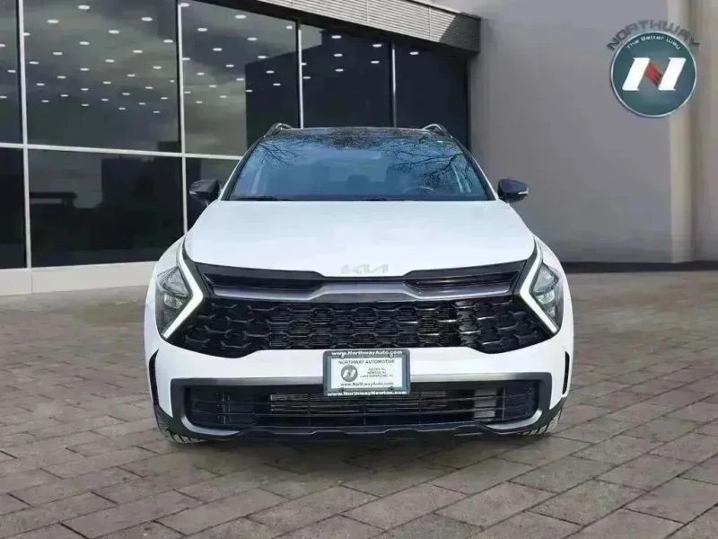 2023 Kia Sportage - Image 8 of 12