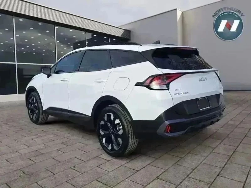 2023 Kia Sportage - Image 3 of 12