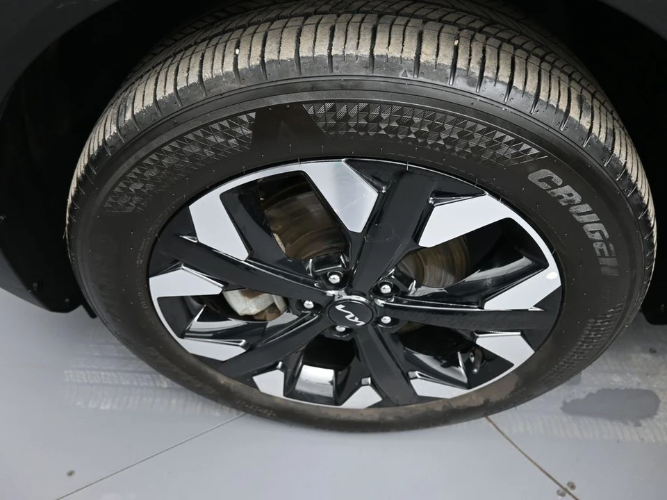 2023 Kia Sportage - Image 14 of 21