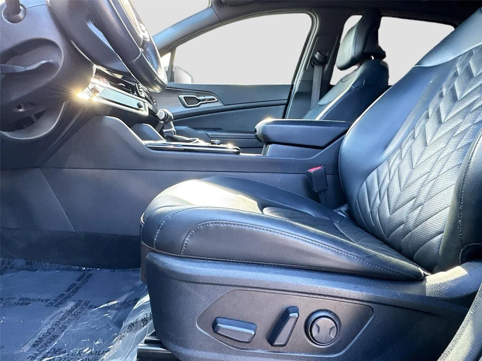 2023 Kia Sportage - Image 18 of 21