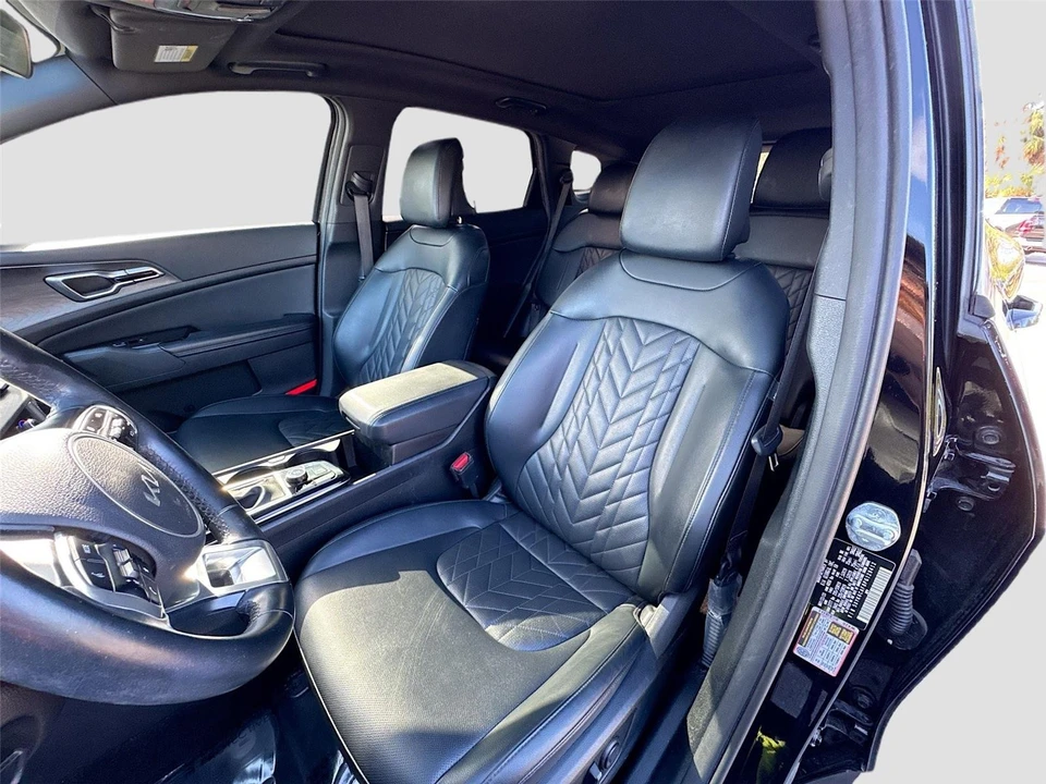 2023 Kia Sportage - Image 19 of 21