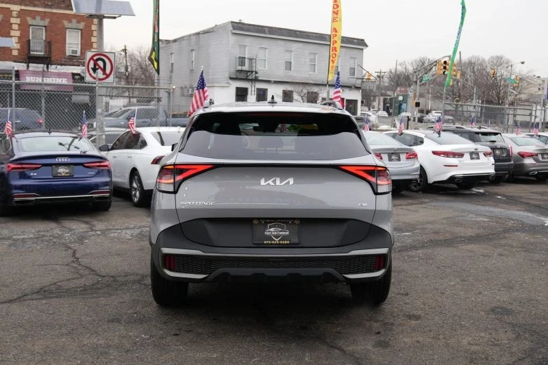 2023 Kia Sportage - Image 6 of 12