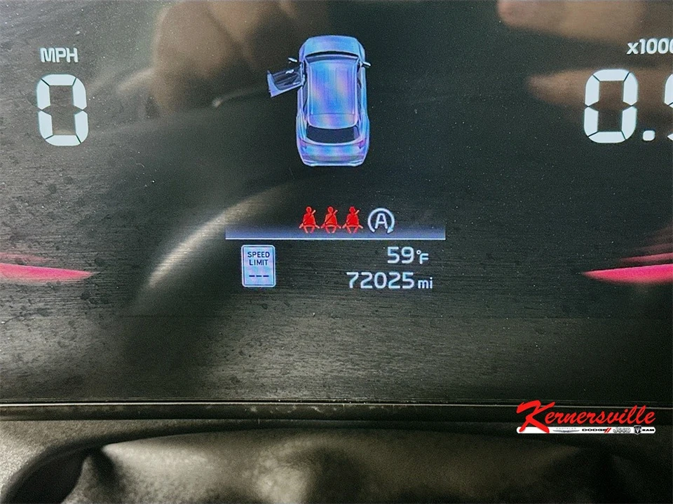 2023 Kia Sportage - Image 15 of 21