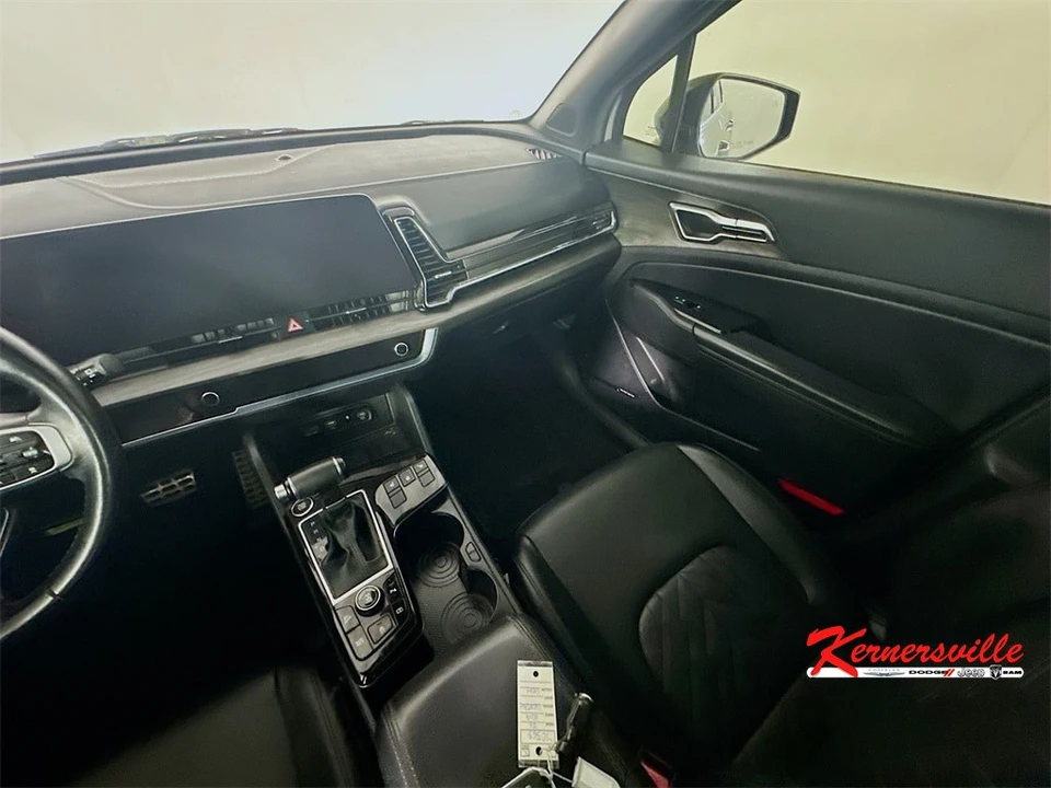 2023 Kia Sportage - Image 11 of 12