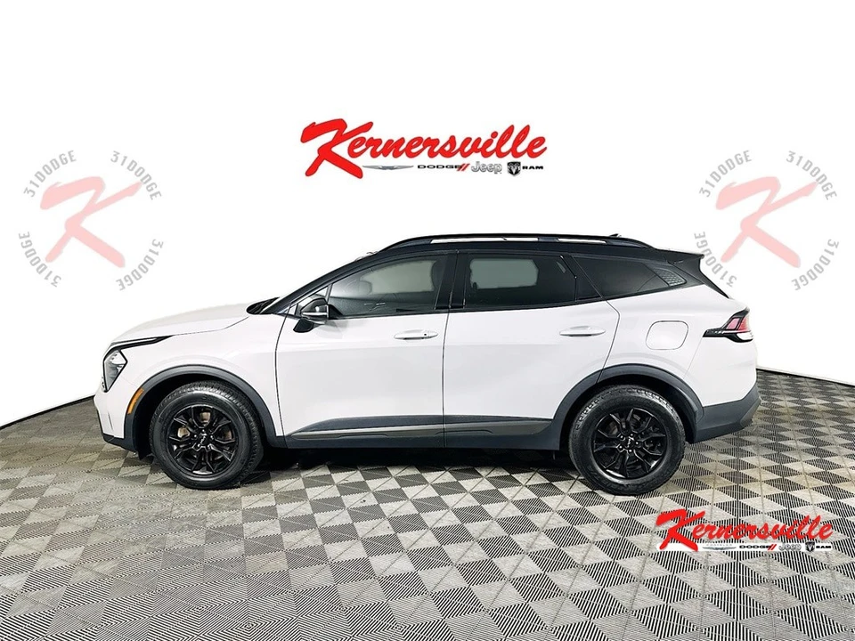 2023 Kia Sportage - Image 4 of 12