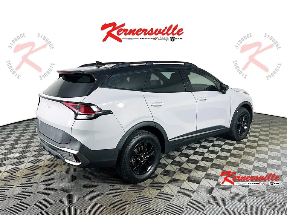 2023 Kia Sportage - Image 7 of 12