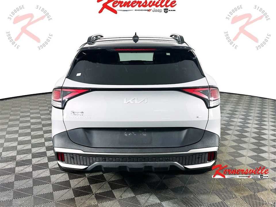 2023 Kia Sportage - Image 6 of 12