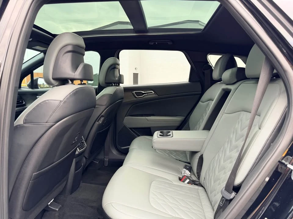 2023 Kia Sportage - Image 14 of 17