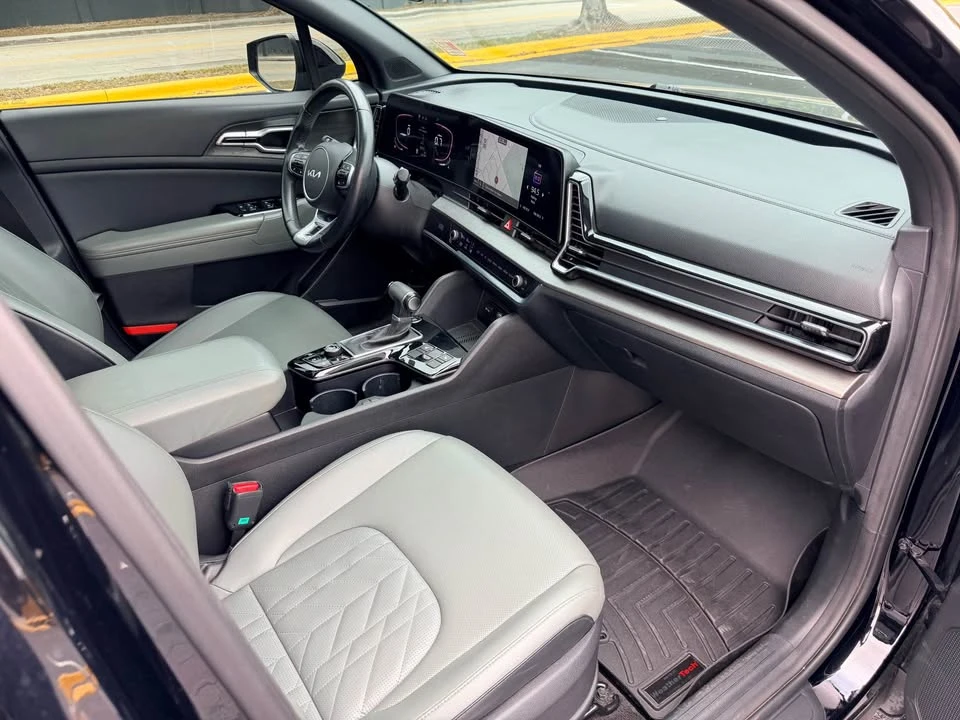 2023 Kia Sportage - Image 12 of 17