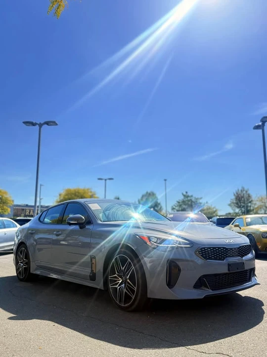 2023 Kia Stinger - Image 3 of 15