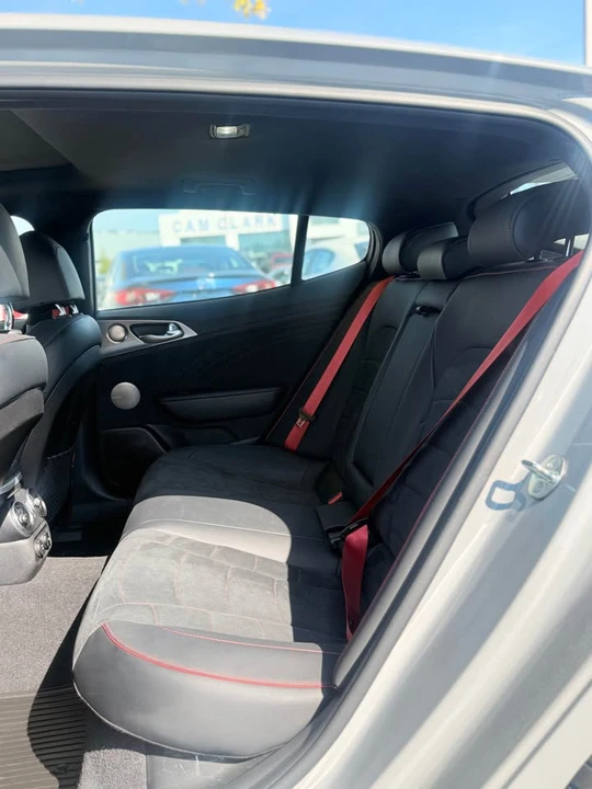 2023 Kia Stinger - Image 6 of 15