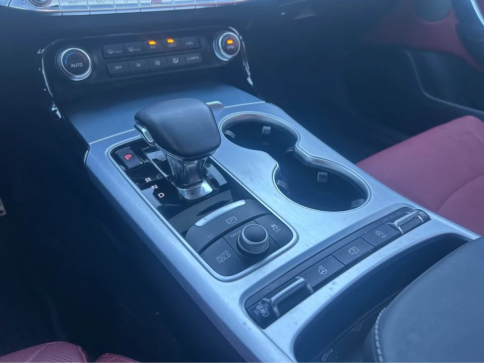 2023 Kia Stinger - Image 19 of 20