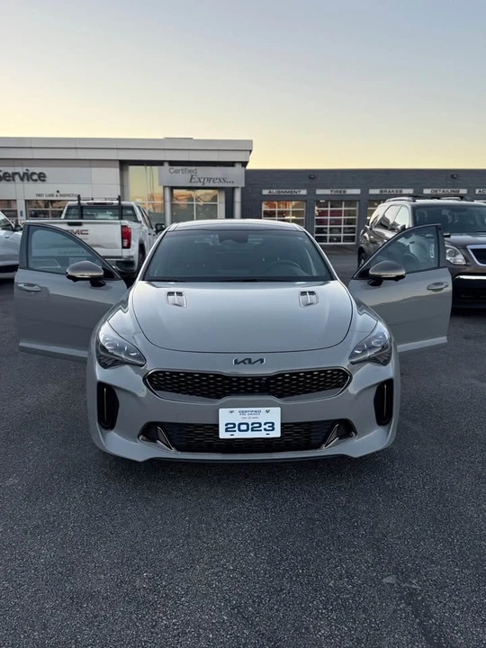 2023 Kia Stinger - Image 5 of 14