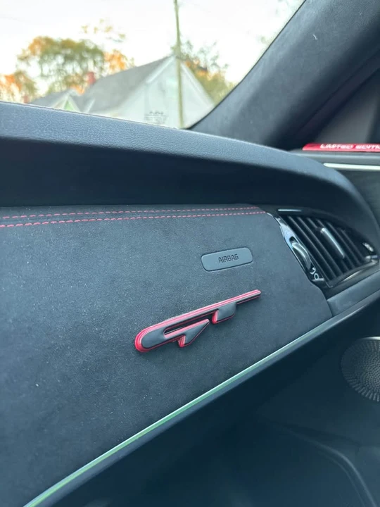 2023 Kia Stinger - Image 17 of 17