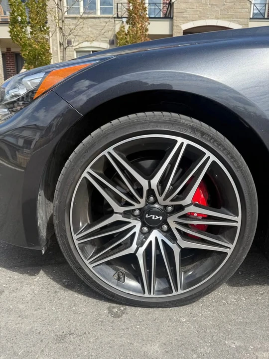 2023 Kia Stinger - Image 5 of 13