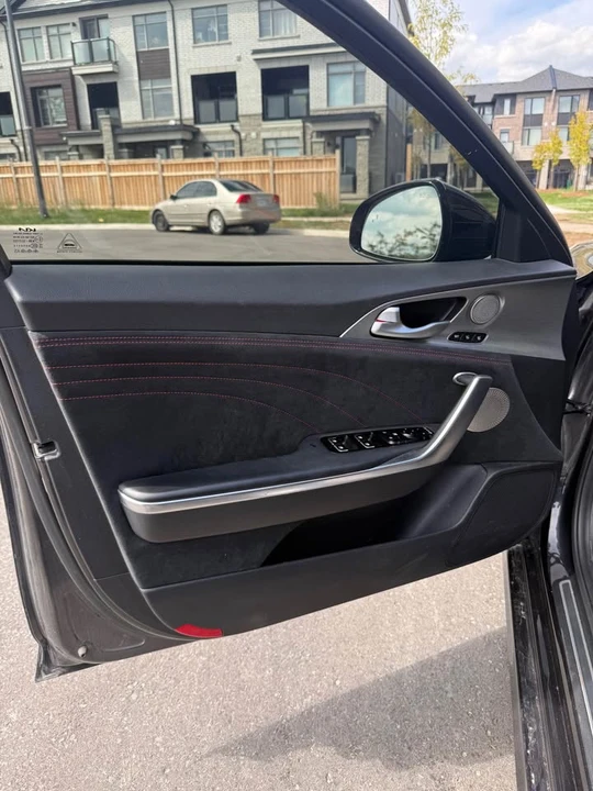 2023 Kia Stinger - Image 12 of 13