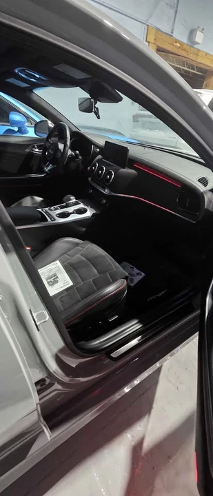 2023 Kia Stinger - Image 7 of 13