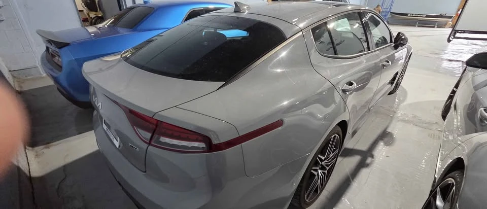 2023 Kia Stinger - Image 5 of 13