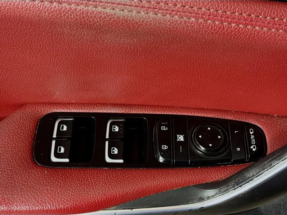 2023 Kia Stinger - Image 20 of 20