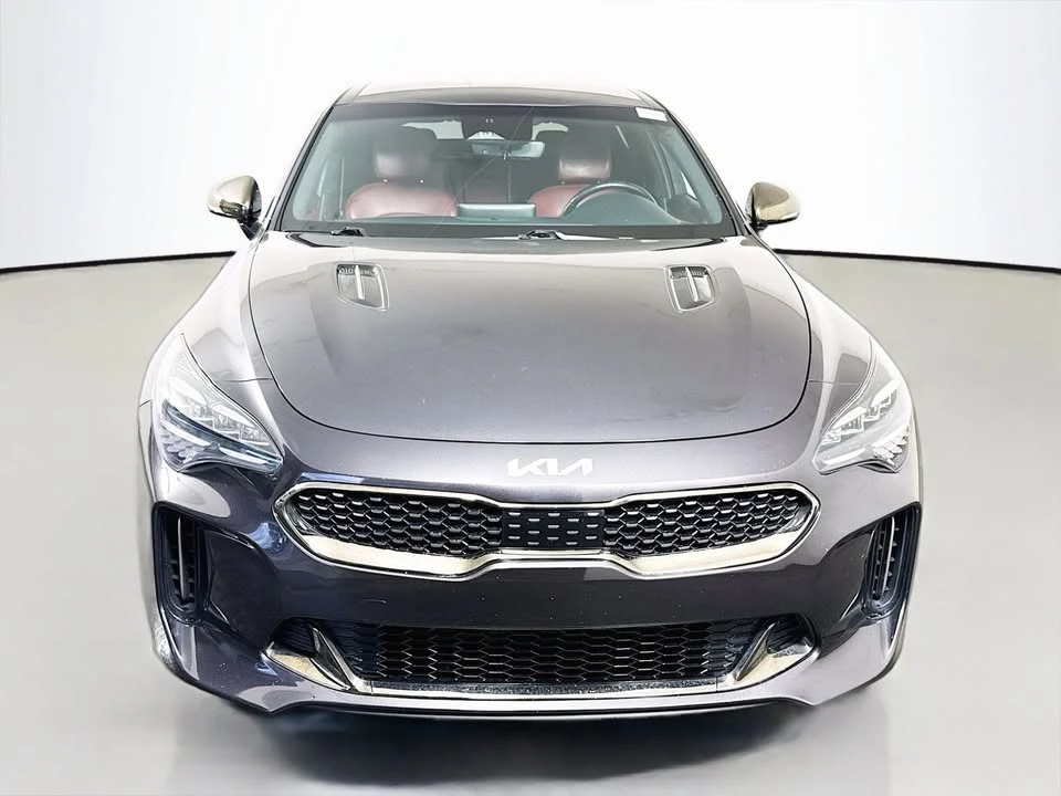 2023 Kia Stinger - Image 2 of 20
