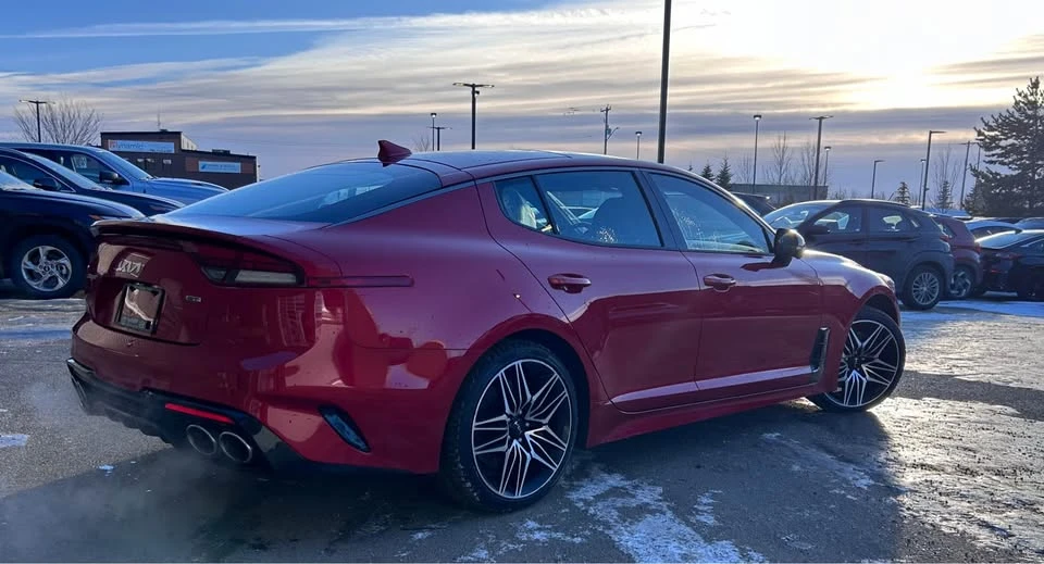 2023 Kia Stinger - Image 3 of 9