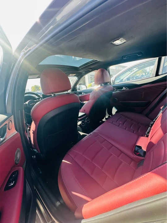 2023 Kia Stinger - Image 5 of 6