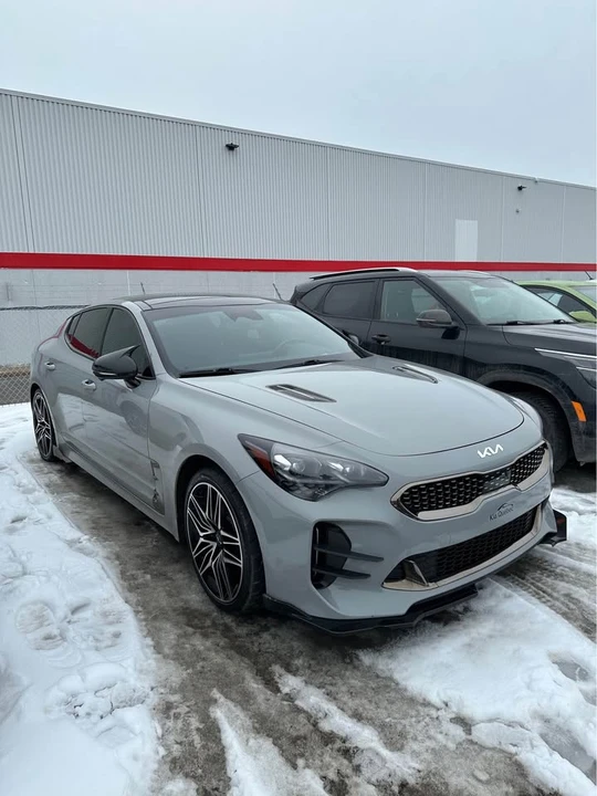 2023 Kia Stinger - Image 5 of 7