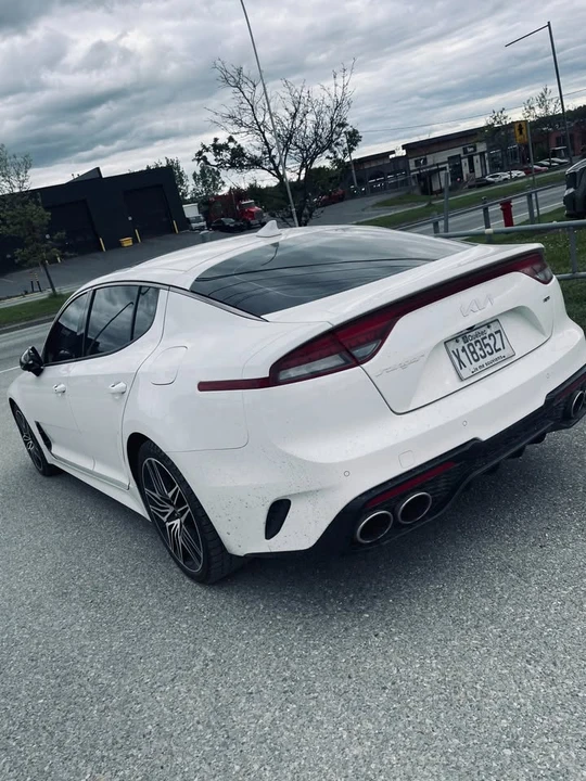 2023 Kia Stinger - Image 4 of 7