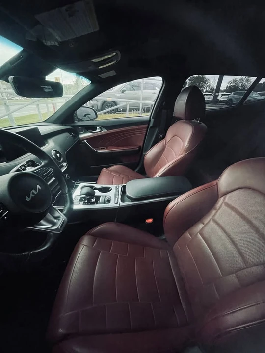 2023 Kia Stinger - Image 7 of 7