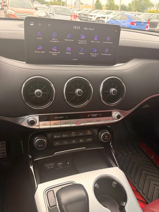 2023 Kia Stinger - Image 15 of 16