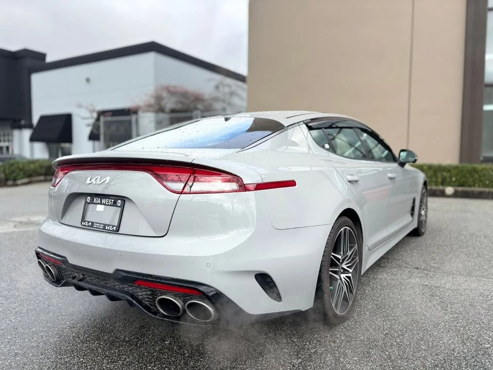 2023 Kia Stinger GT - Image 4 of 16