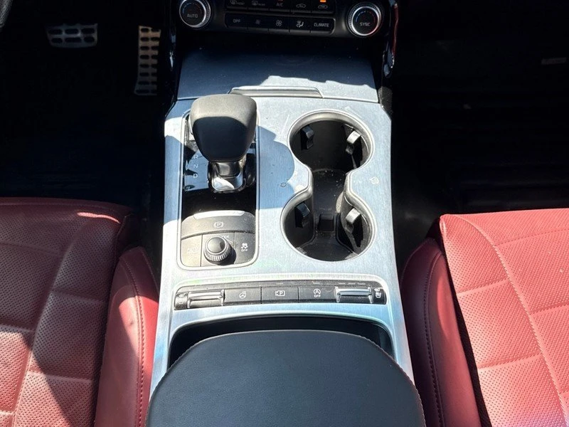2023 Kia Stinger GT - Image 13 of 18